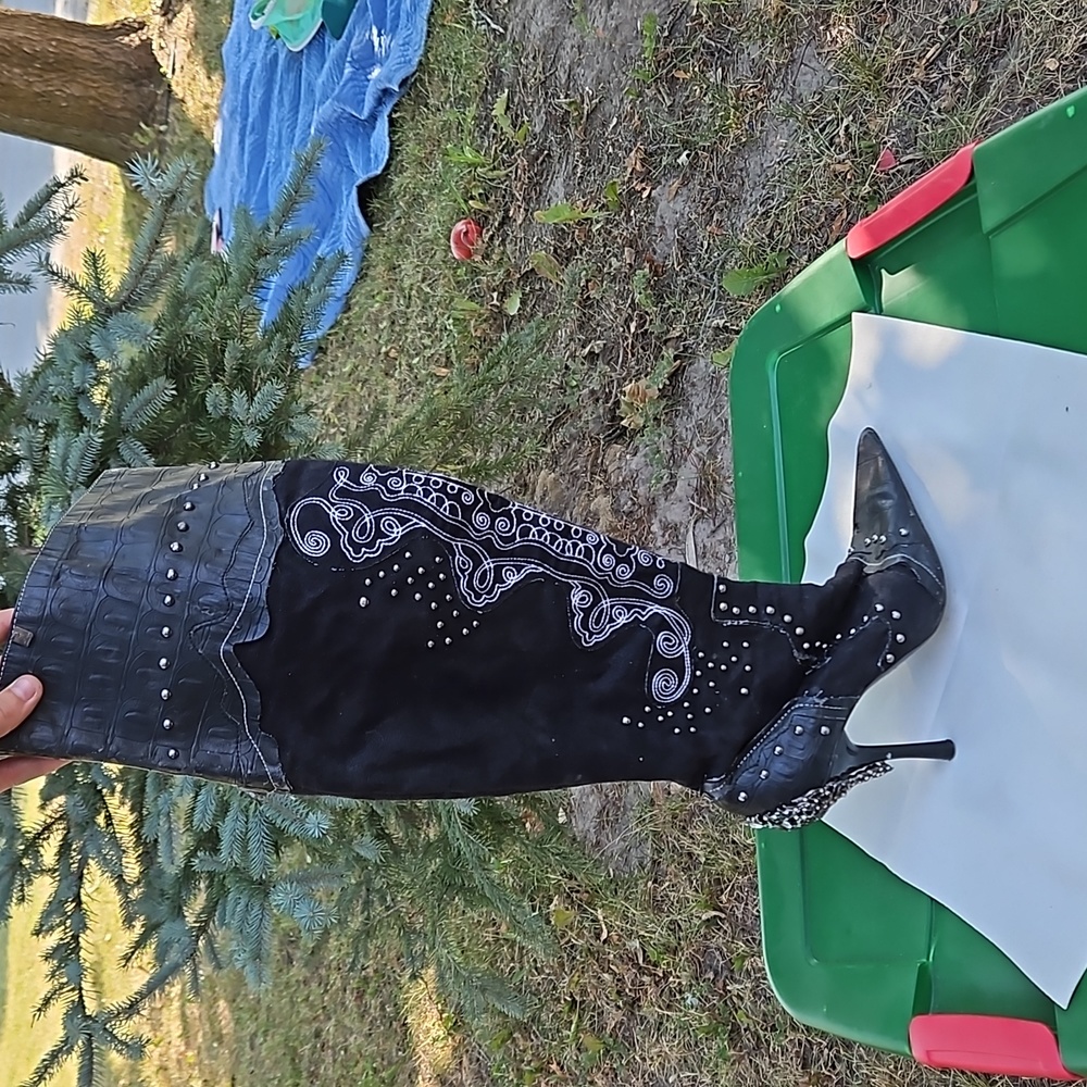 Women's boots used